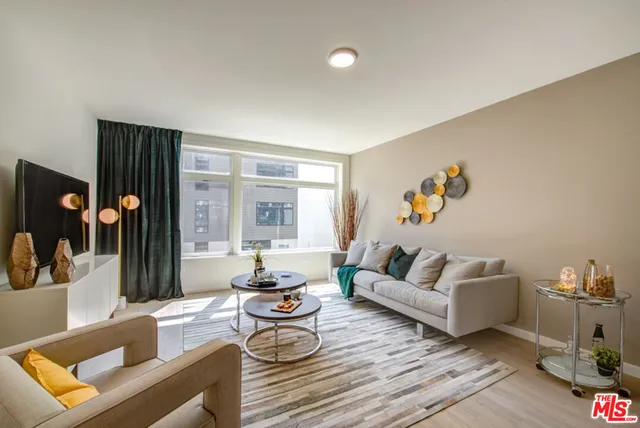 $2,592 | 515 West Broadway, Unit 223, Glendale, CA 91204