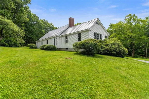 $875,000 | 636 Dexter Road, Shaftsbury, VT 05262