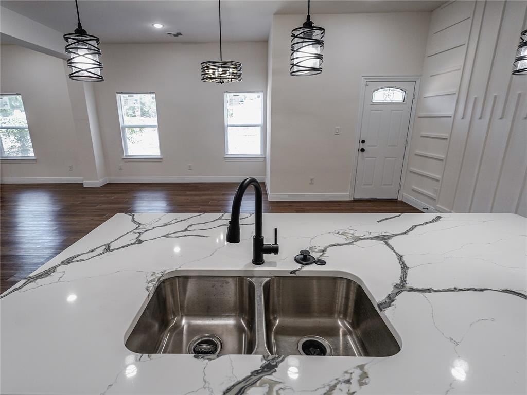 4206 Colonial Avenue Dallas, TX 75215 - Photo 12 of 25