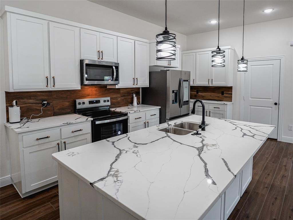 4206 Colonial Avenue Dallas, TX 75215 - Photo 10 of 25