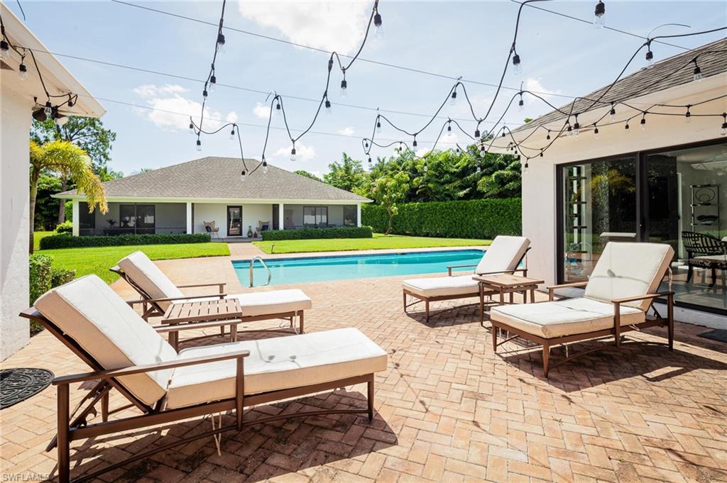 620 Carica Road Naples, FL 34108 - Photo 12 of 30