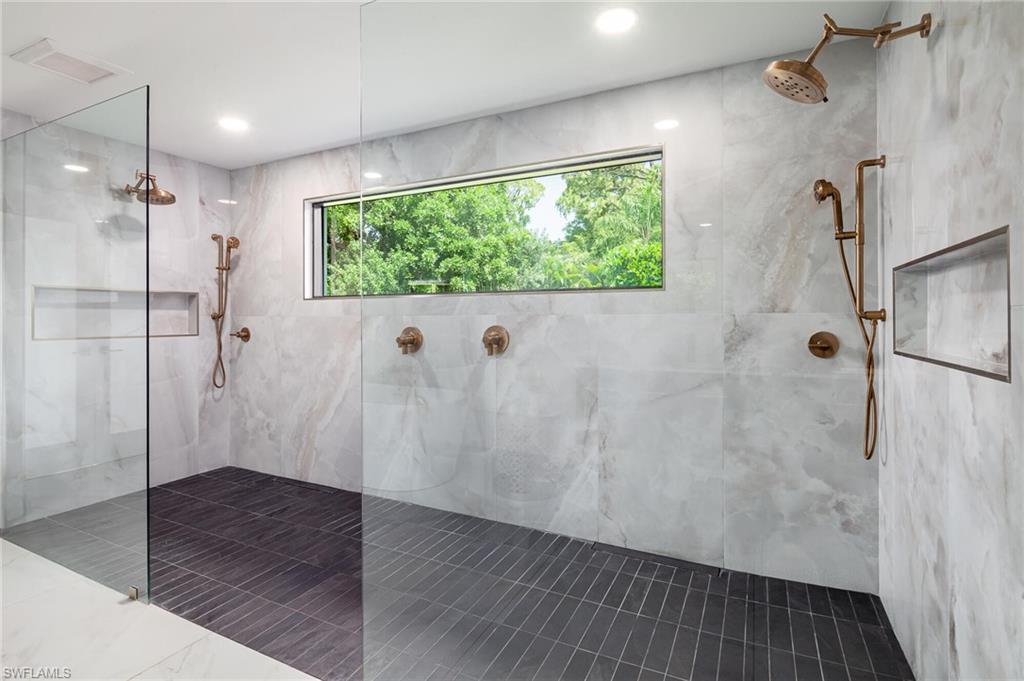 620 Carica Road Naples, FL 34108 - Photo 16 of 30