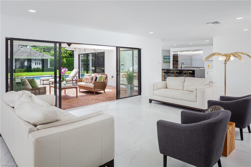 620 Carica Road Naples, FL 34108 - Photo 3 of 30