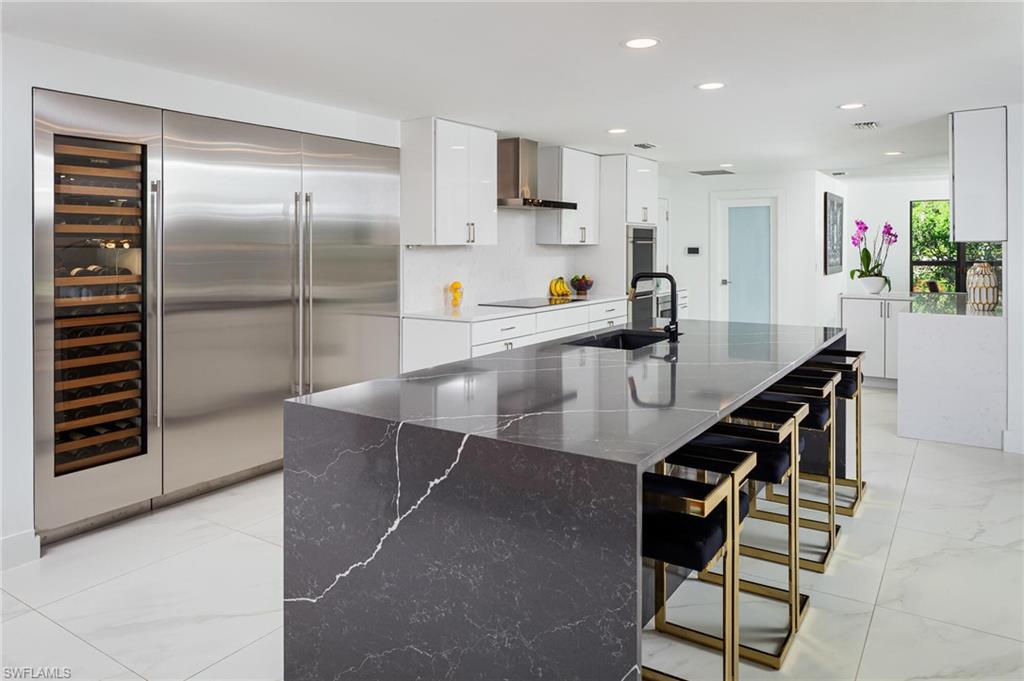 620 Carica Road Naples, FL 34108 - Photo 4 of 30