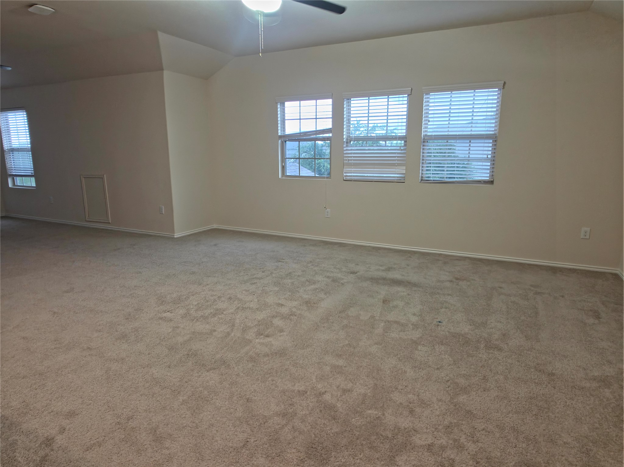 5701 Southerner Way Austin, TX 78747 - Photo 10 of 16