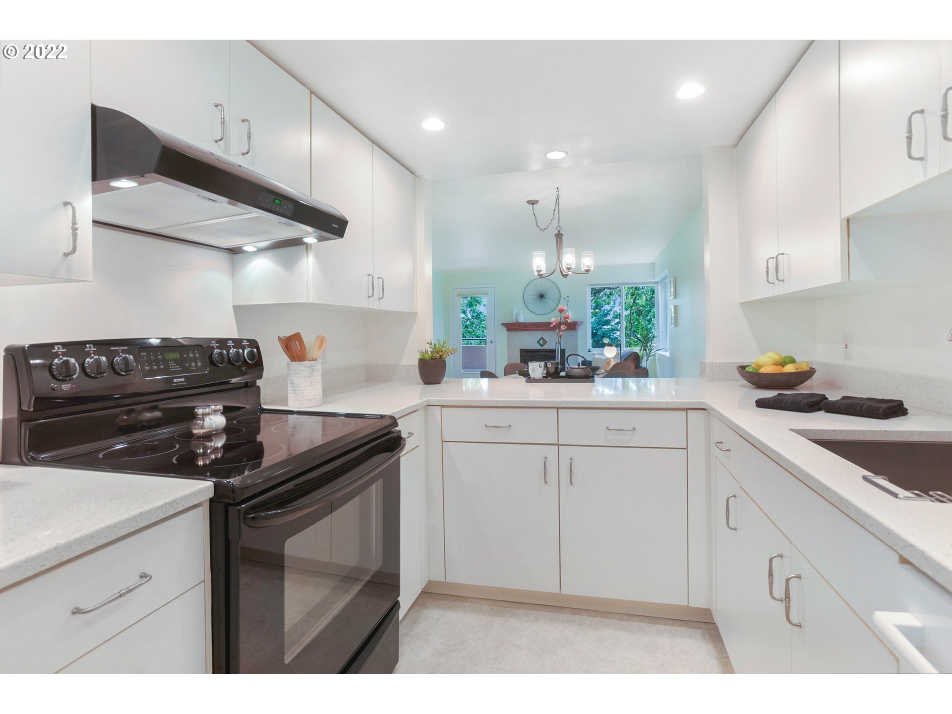 6645 West Burnside Road, Unit 541 Portland, OR 97225 - Photo 13 of 32 Gallery Image 13