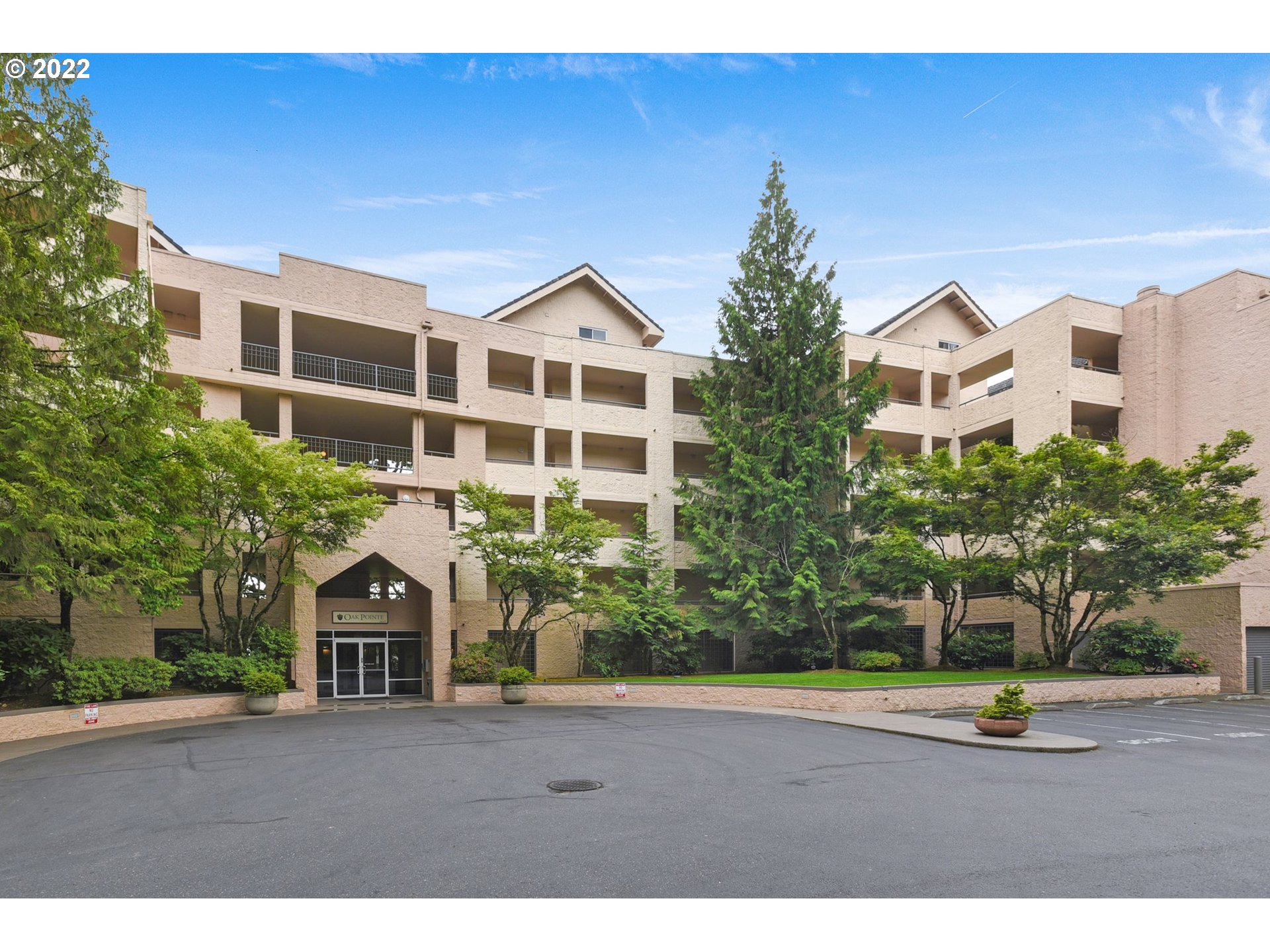 6645 West Burnside Road, Unit 541 Portland, OR 97225 - Photo 2 of 32 Gallery Image 2