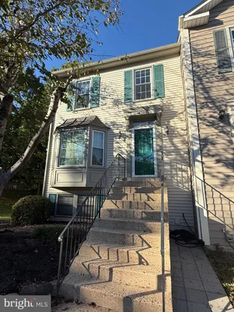 $2,950 | 14548 Battery Ridge Lane, Centreville, VA 20120