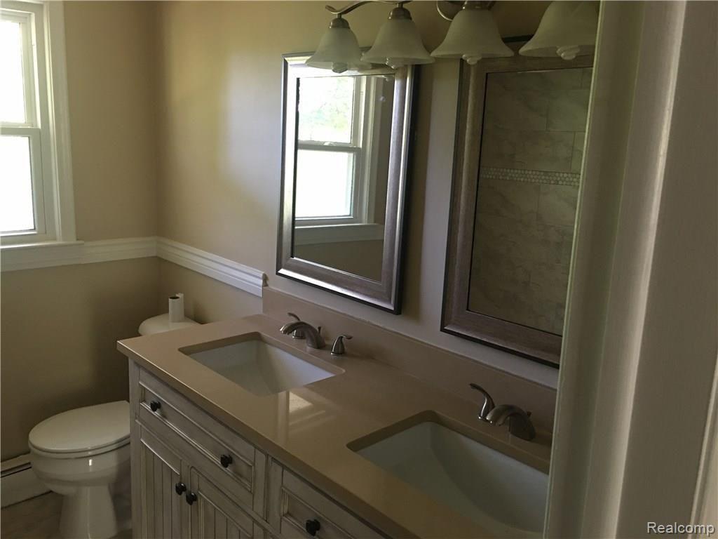 36415 Paddleford Road Farmington Hills, MI 48331 - Photo 10 of 22