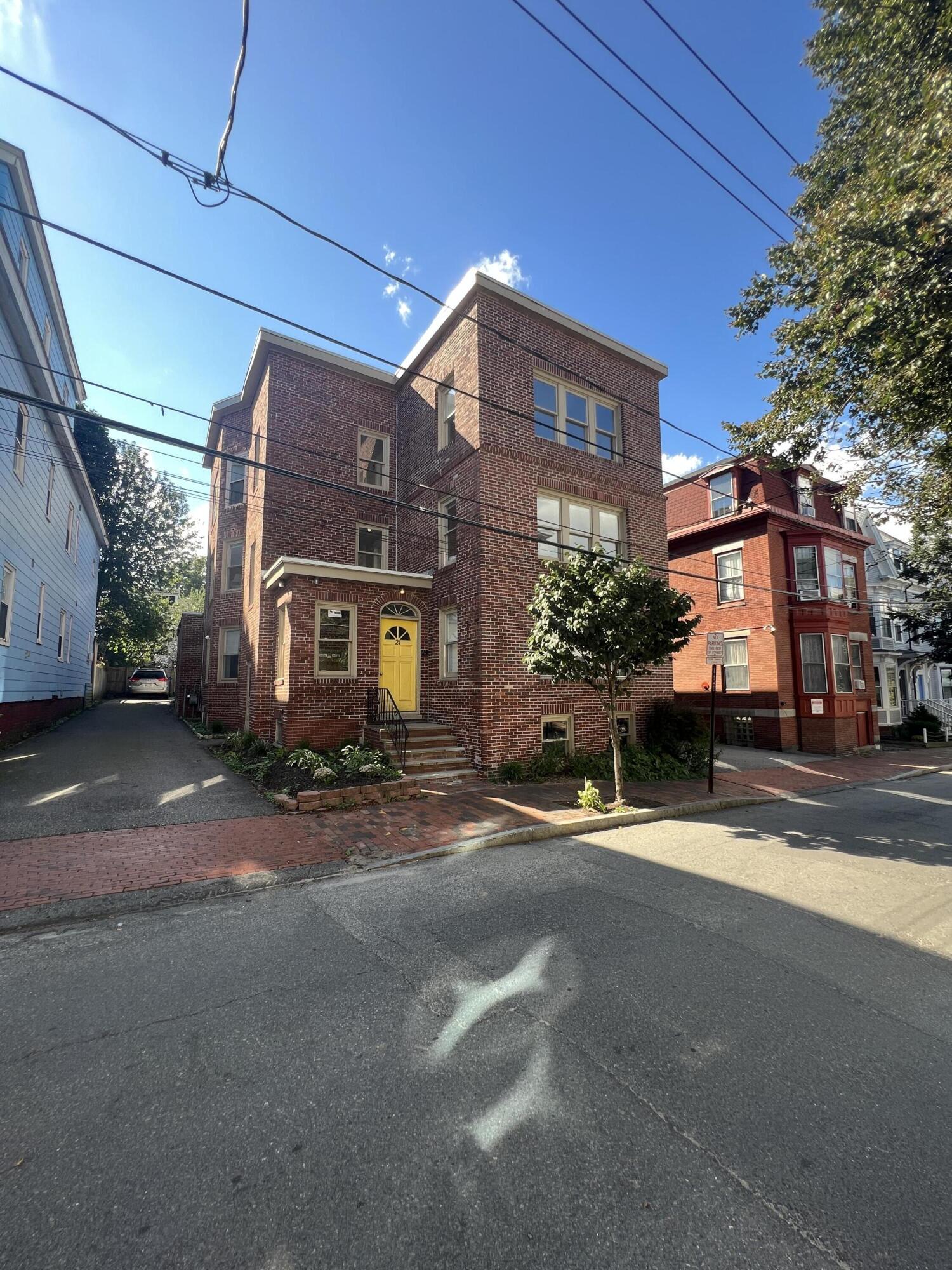 21 Dow Street, Unit 4 Portland, ME 04102 - Photo 12 of 13 Dow exterior street