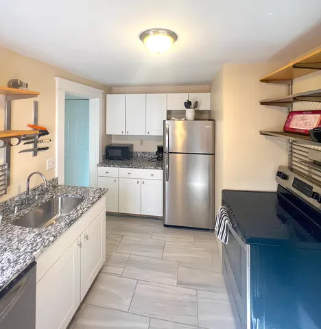 $385,000 | 21 Dow Street, Unit 4, Portland, ME 04102