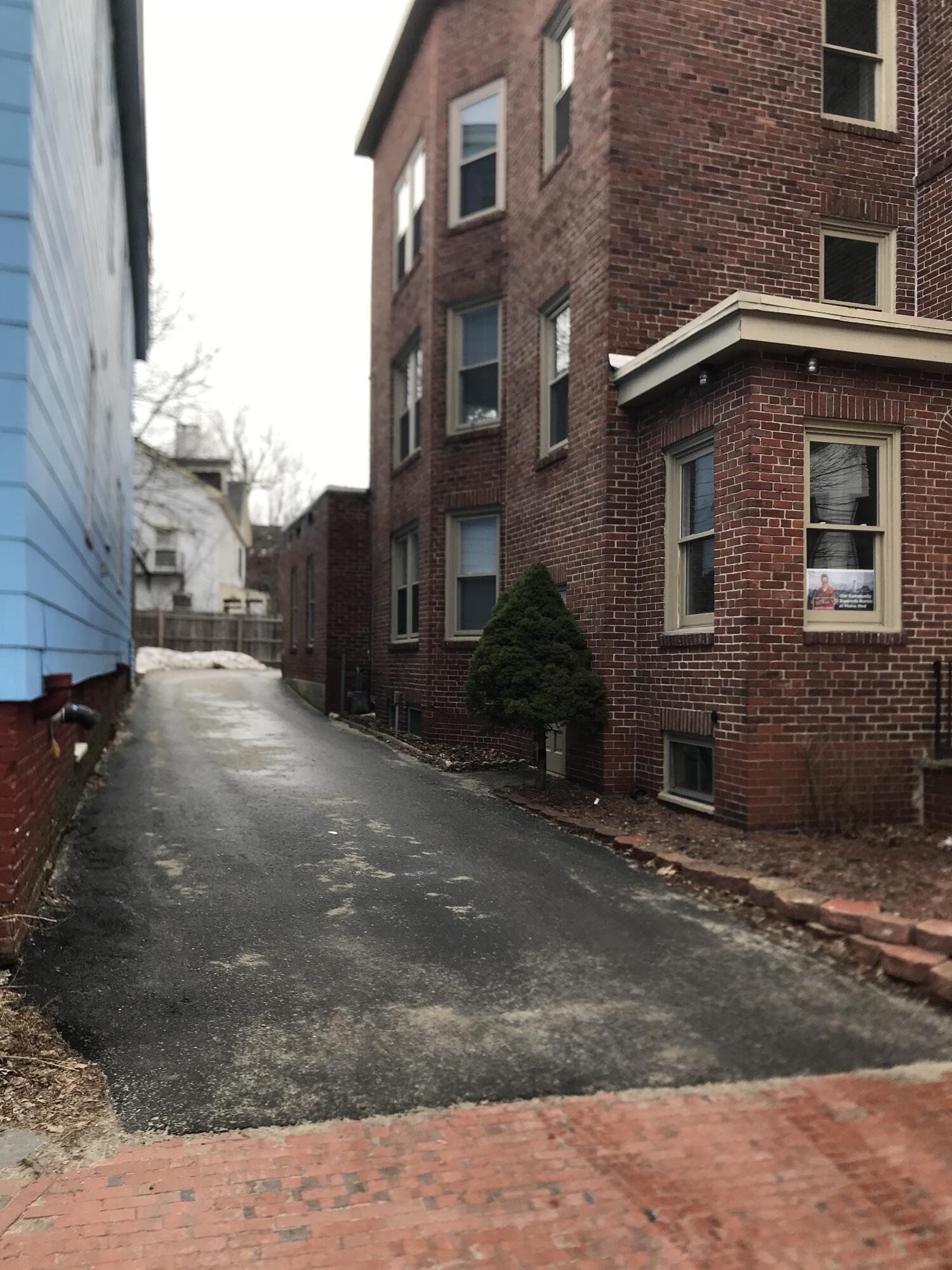 21 Dow Street, Unit 4 Portland, ME 04102 - Photo 10 of 13 21 Dow Driveway copy