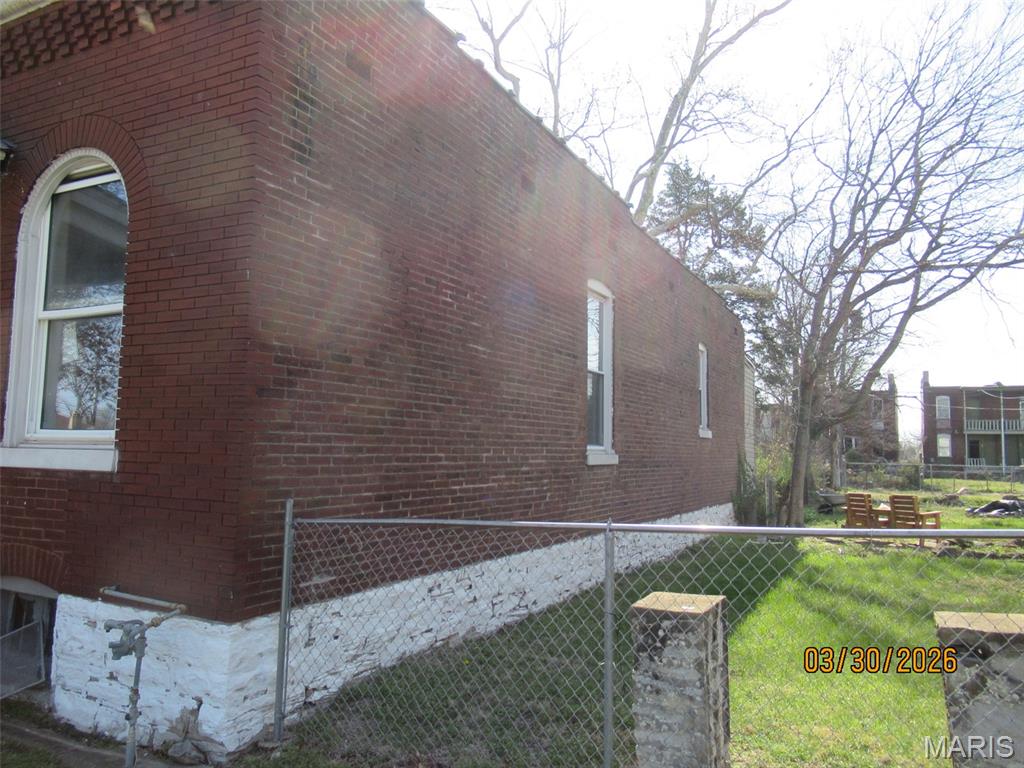 5530 Partridge Avenue St. Louis, MO 63120 - Photo 3 of 16