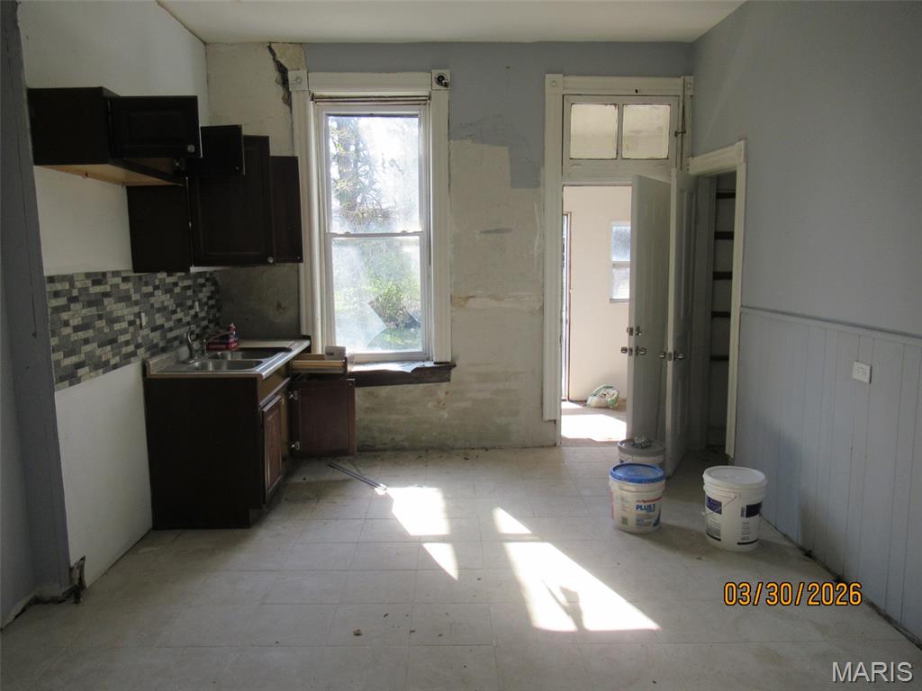 5530 Partridge Avenue St. Louis, MO 63120 - Photo 8 of 16