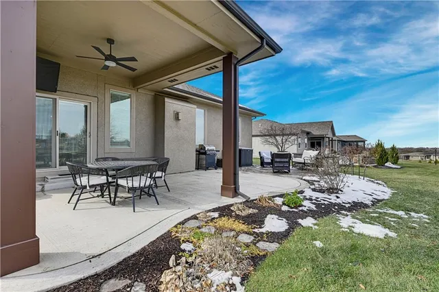 $649,950 | 25064 West 112th Terrace, Olathe, KS 66061