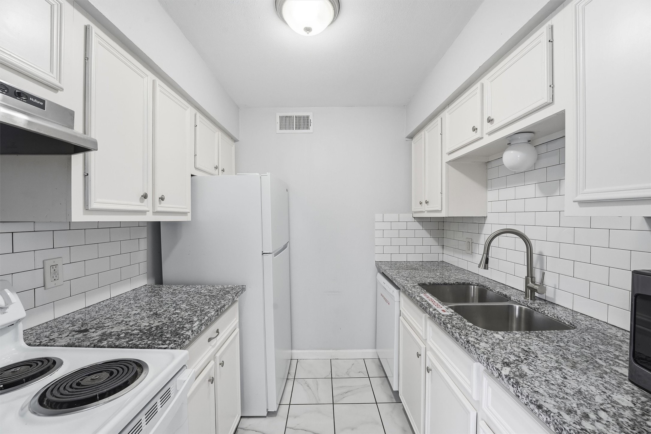 7900 Westheimer Road, Unit 146 Houston, TX 77063 - Photo 15 of 27 Gallery Image 15