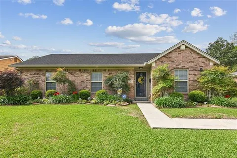 $249,900 | 5701 MacArthur Boulevard, New Orleans, LA 70131