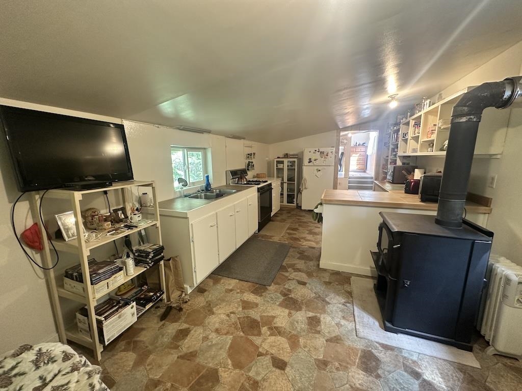 30762 LeClerc Road North Ione, WA 99139 - Photo 6 of 40