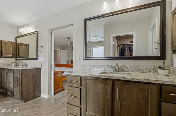 $498,950 | 672 La Entrada Circle, Sunland Park, NM 88063