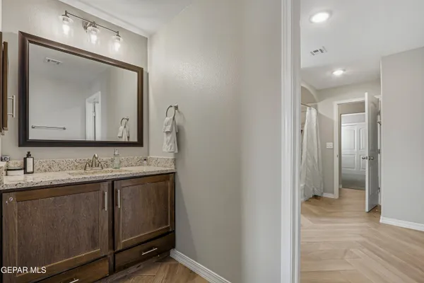 $498,950 | 672 La Entrada Circle, Sunland Park, NM 88063