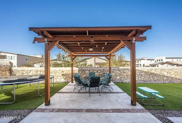 $498,950 | 672 La Entrada Circle, Sunland Park, NM 88063