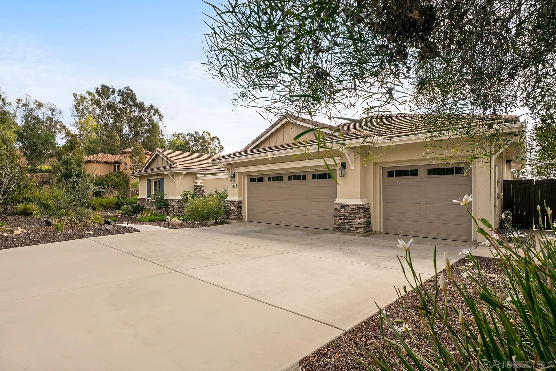 1812 Hayden Ranch Road Vista, CA 92084 - Photo 4 of 49 Gallery Image 4