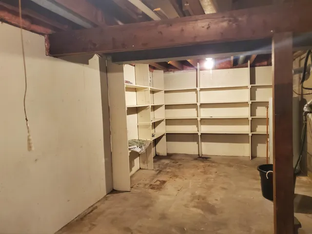 $184,900 | 414 Hilton Avenue, Rockford, IL 61107