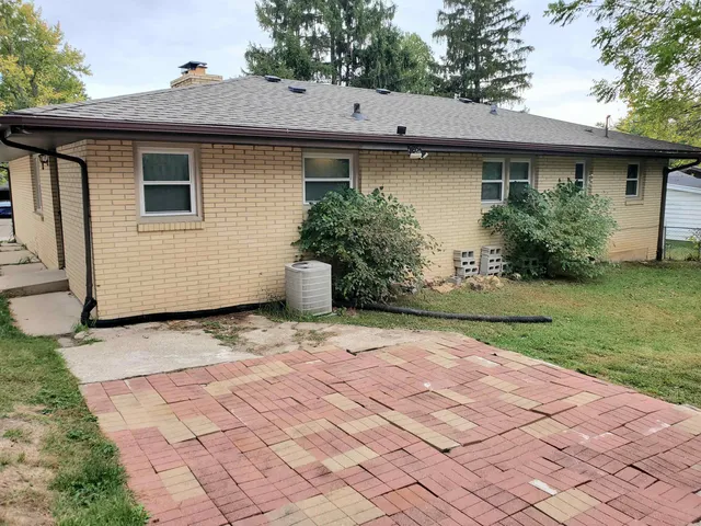 $184,900 | 414 Hilton Avenue, Rockford, IL 61107