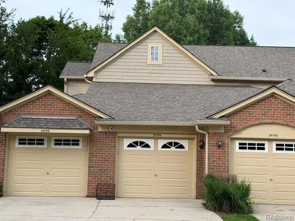 $1,900 | 55194 Westchester Drive, Utica, MI 48316