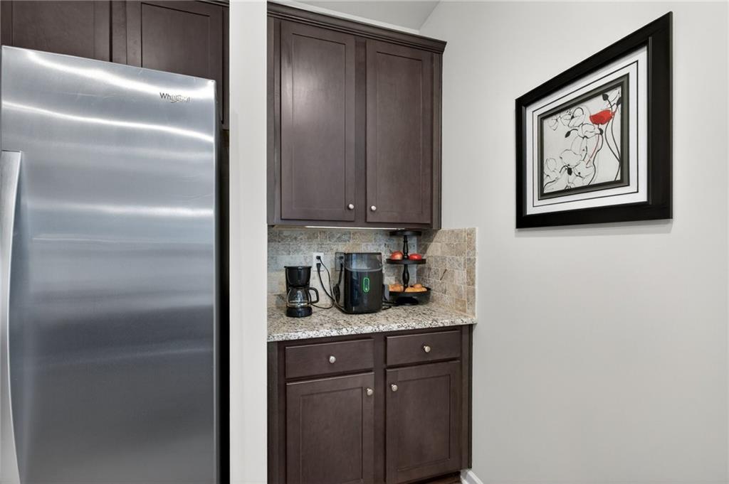 205 Creek View Place Canton, GA 30114 - Photo 12 of 54
