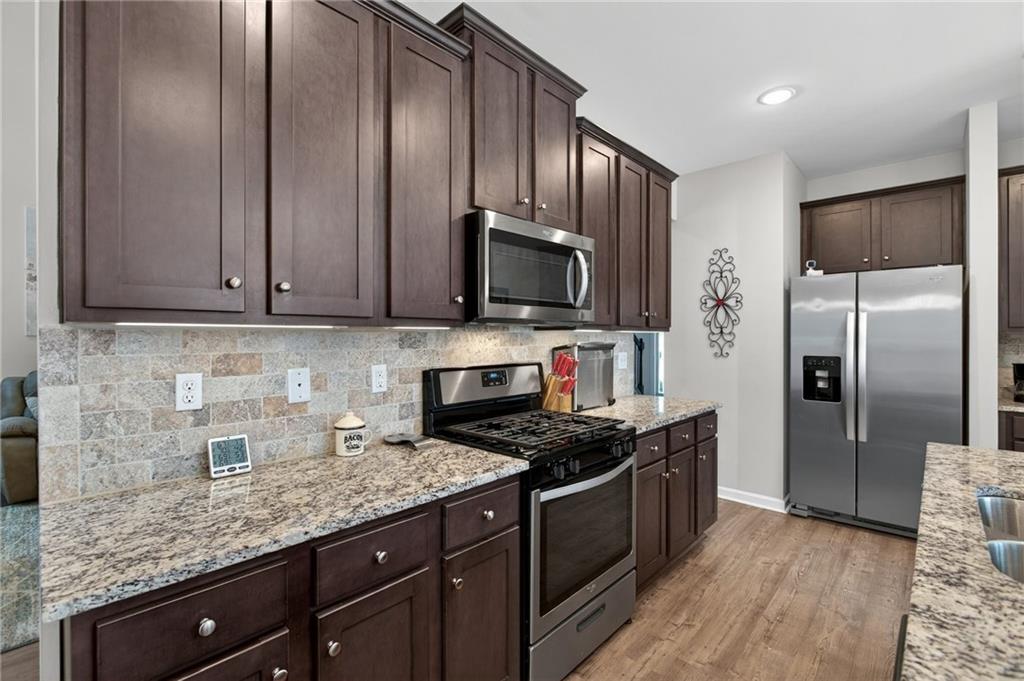 205 Creek View Place Canton, GA 30114 - Photo 14 of 54
