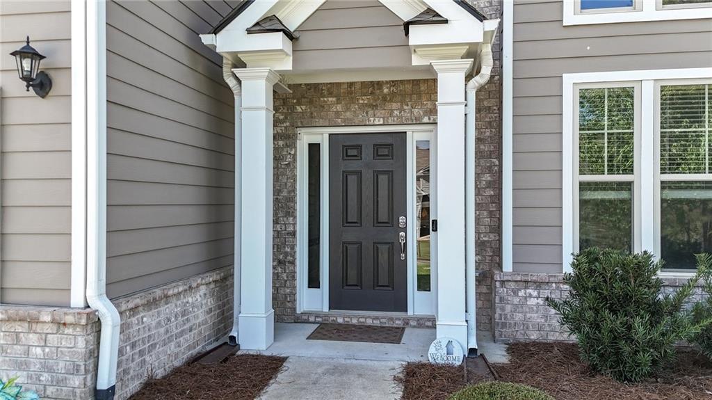 205 Creek View Place Canton, GA 30114 - Photo 4 of 54