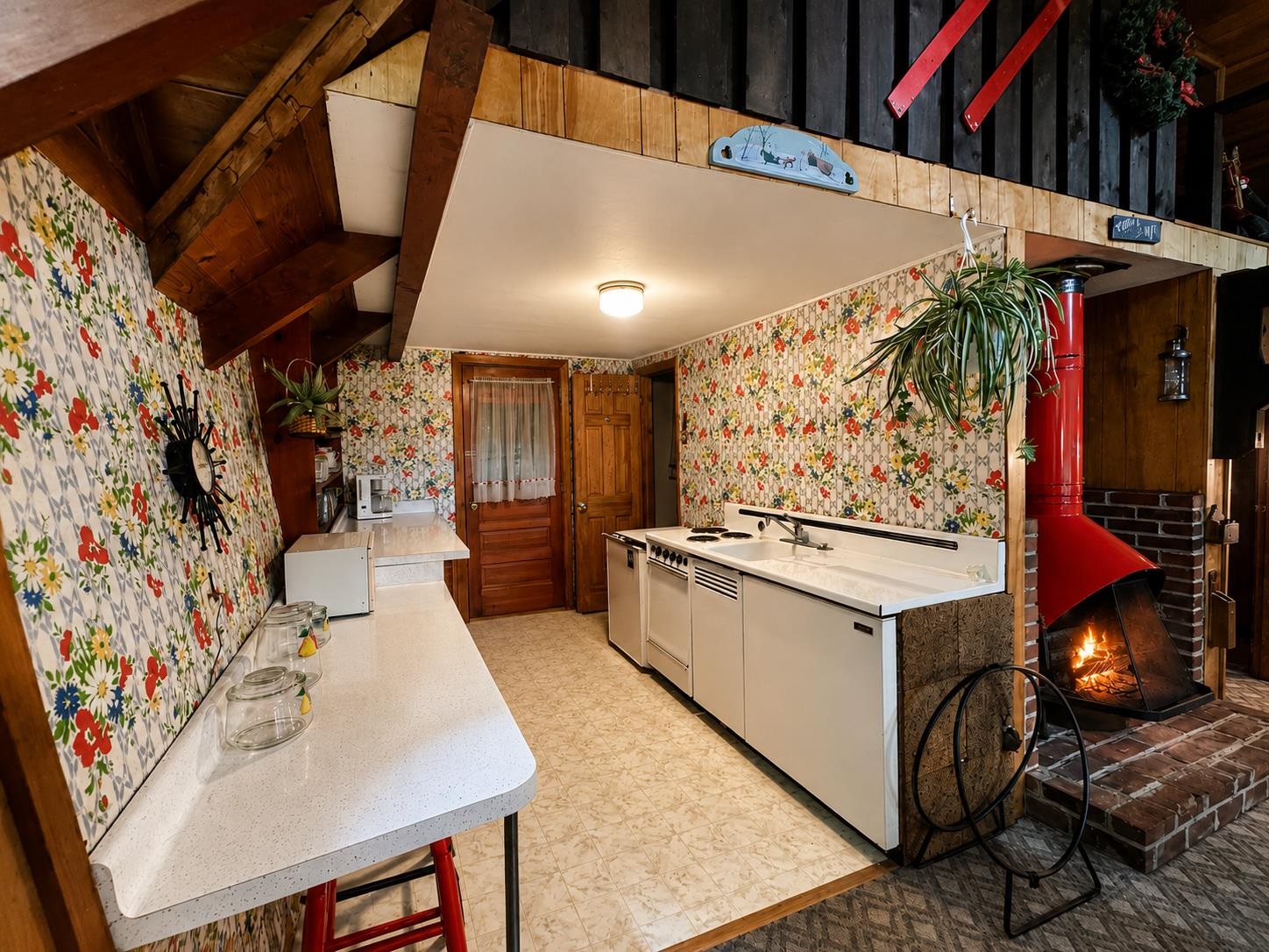 22 Ives Road Wilmington, VT 05363 - Photo 8 of 24 Gallery Image 8