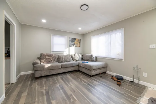 $159,900 | 209 Wallace Avenue, Kalamazoo, MI 49048