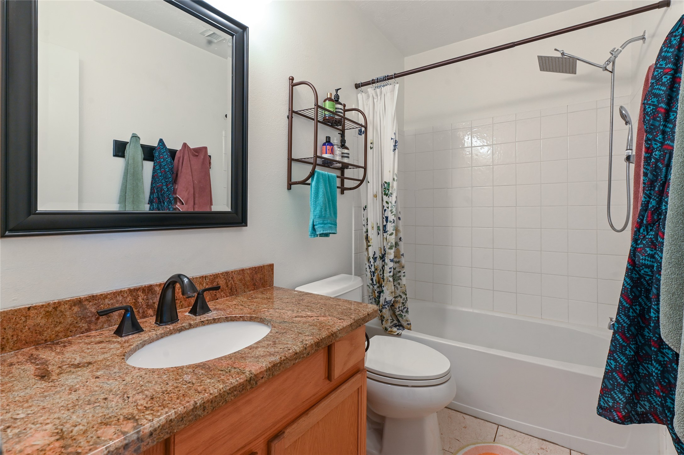 1004 Ruthven Street Houston, TX 77019 - Photo 18 of 29 secondary bathroom