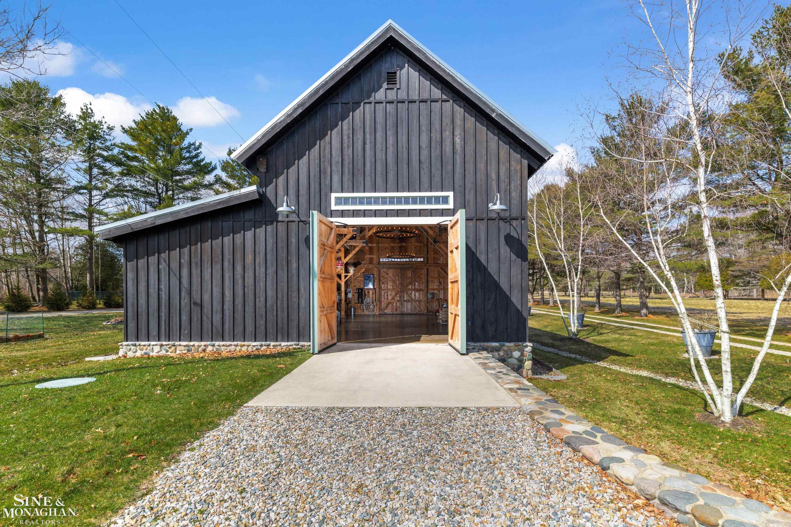 4673 Lakeshore Road Lexington, MI 48450 - Photo 43 of 73