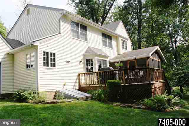 13186 Frank Road New Freedom, PA 17349 - Photo 2 of 25 Gallery Image 2
