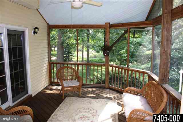 13186 Frank Road New Freedom, PA 17349 - Photo 5 of 25 Gallery Image 5