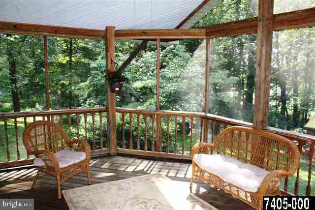 13186 Frank Road New Freedom, PA 17349 - Photo 6 of 25 Gallery Image 6