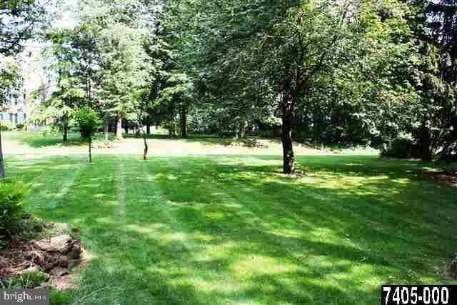13186 Frank Road New Freedom, PA 17349 - Photo 9 of 25 Gallery Image 9