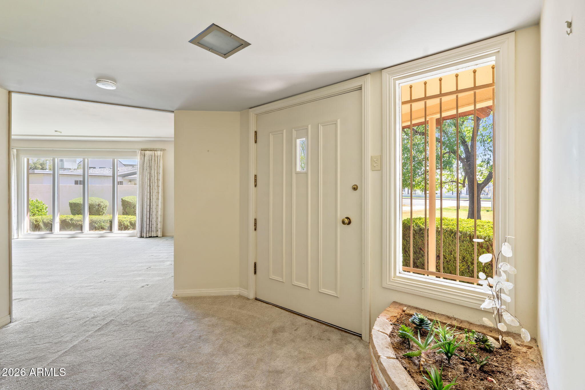102 East Bethany Home Road Phoenix, AZ 85012 - Photo 7 of 29 11-web-or-mls-DSC_8011