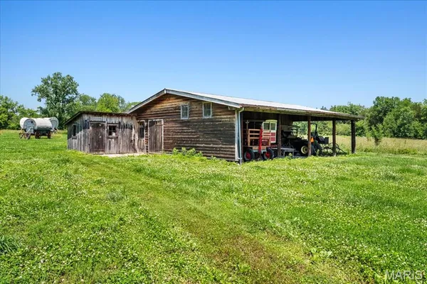 $1,850,000 | 15226 Boone Monument Road, Marthasville, MO 63357
