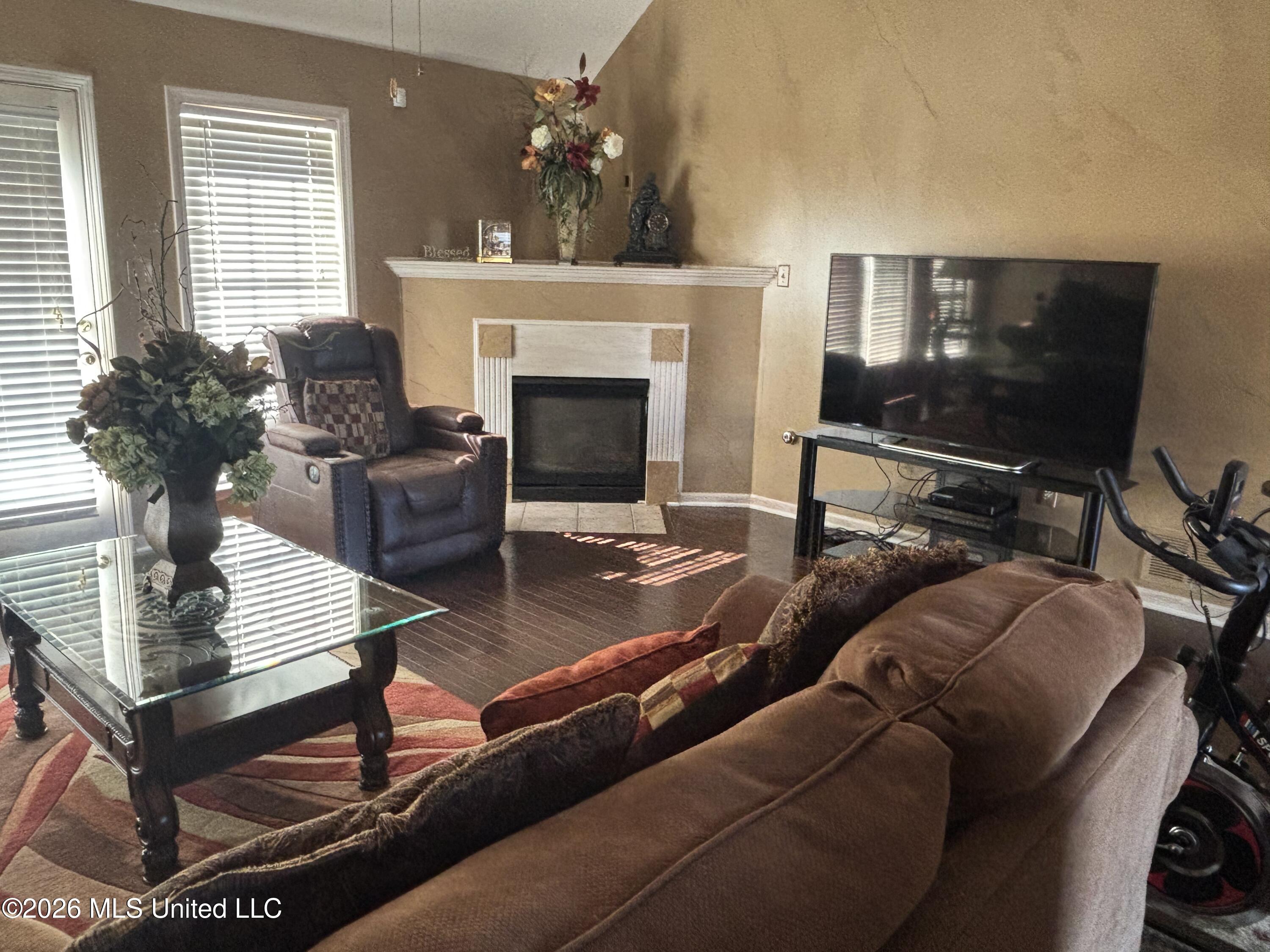 8493 Cross Over Road Southaven, MS 38672 - Photo 15 of 46 IMG_4433