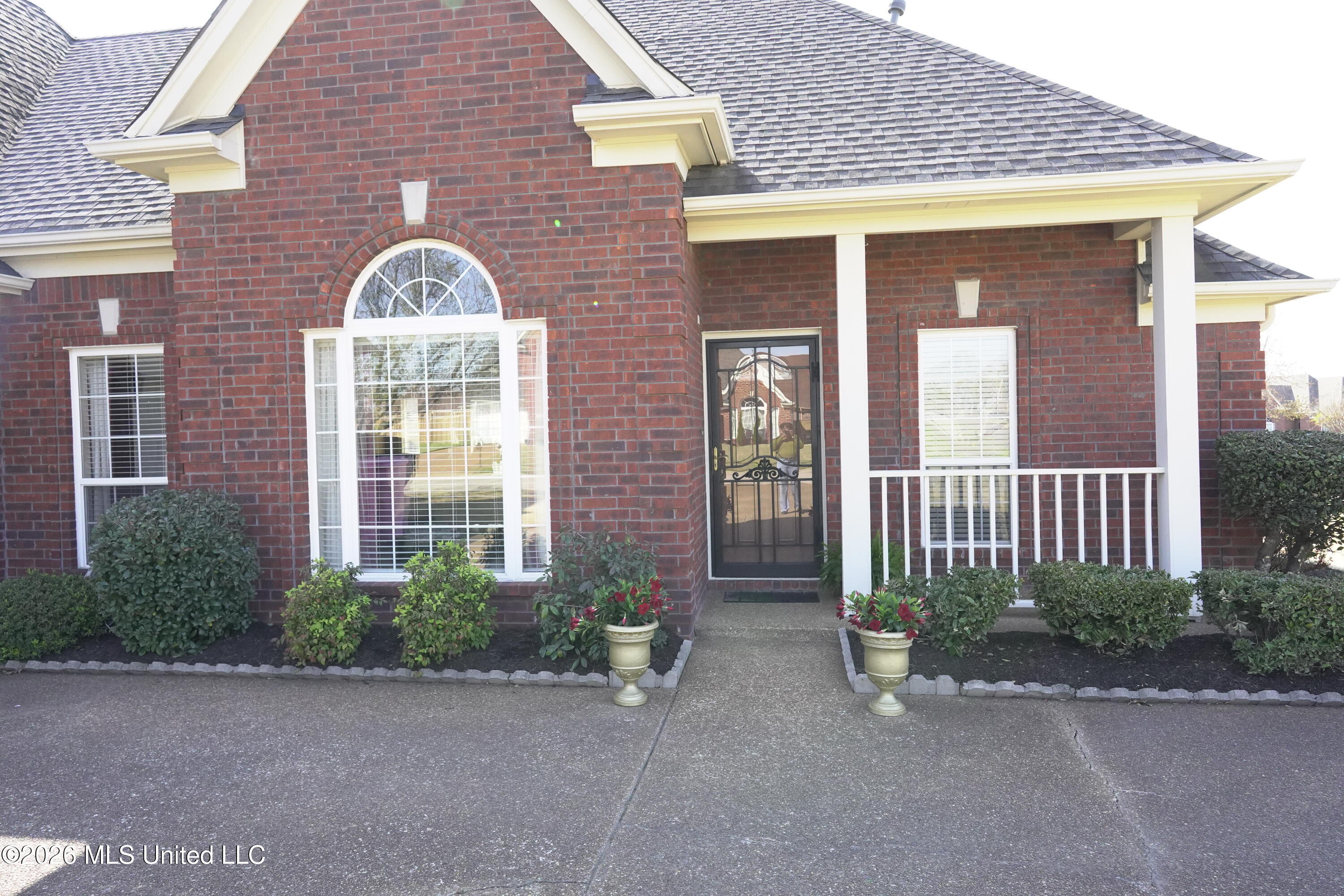 8493 Cross Over Road Southaven, MS 38672 - Photo 2 of 46 _DSC2922