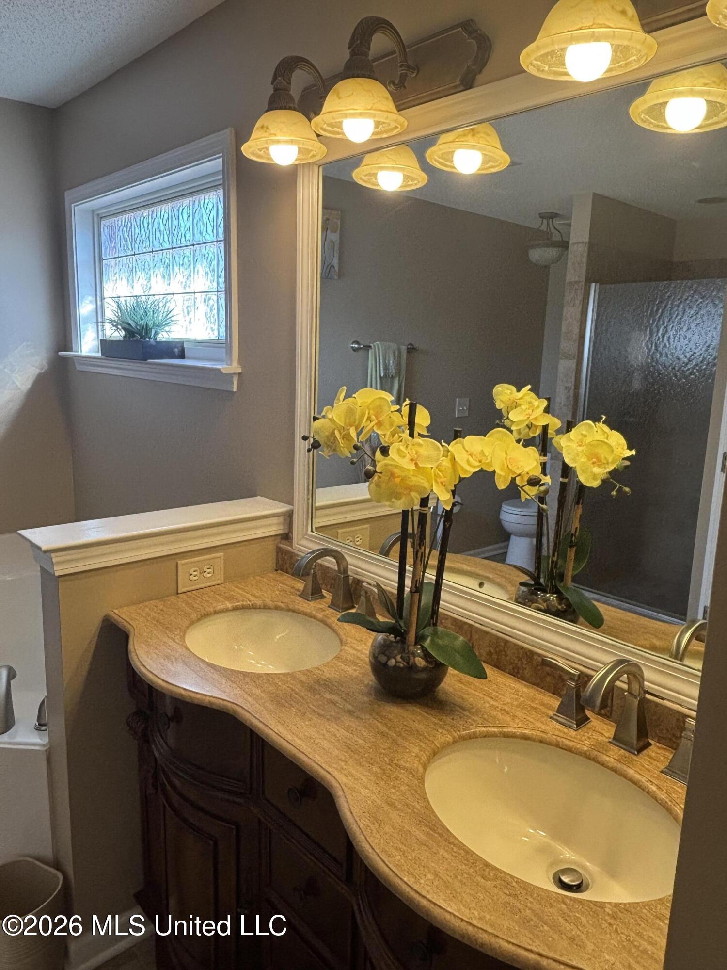 8493 Cross Over Road Southaven, MS 38672 - Photo 22 of 46 IMG_4454