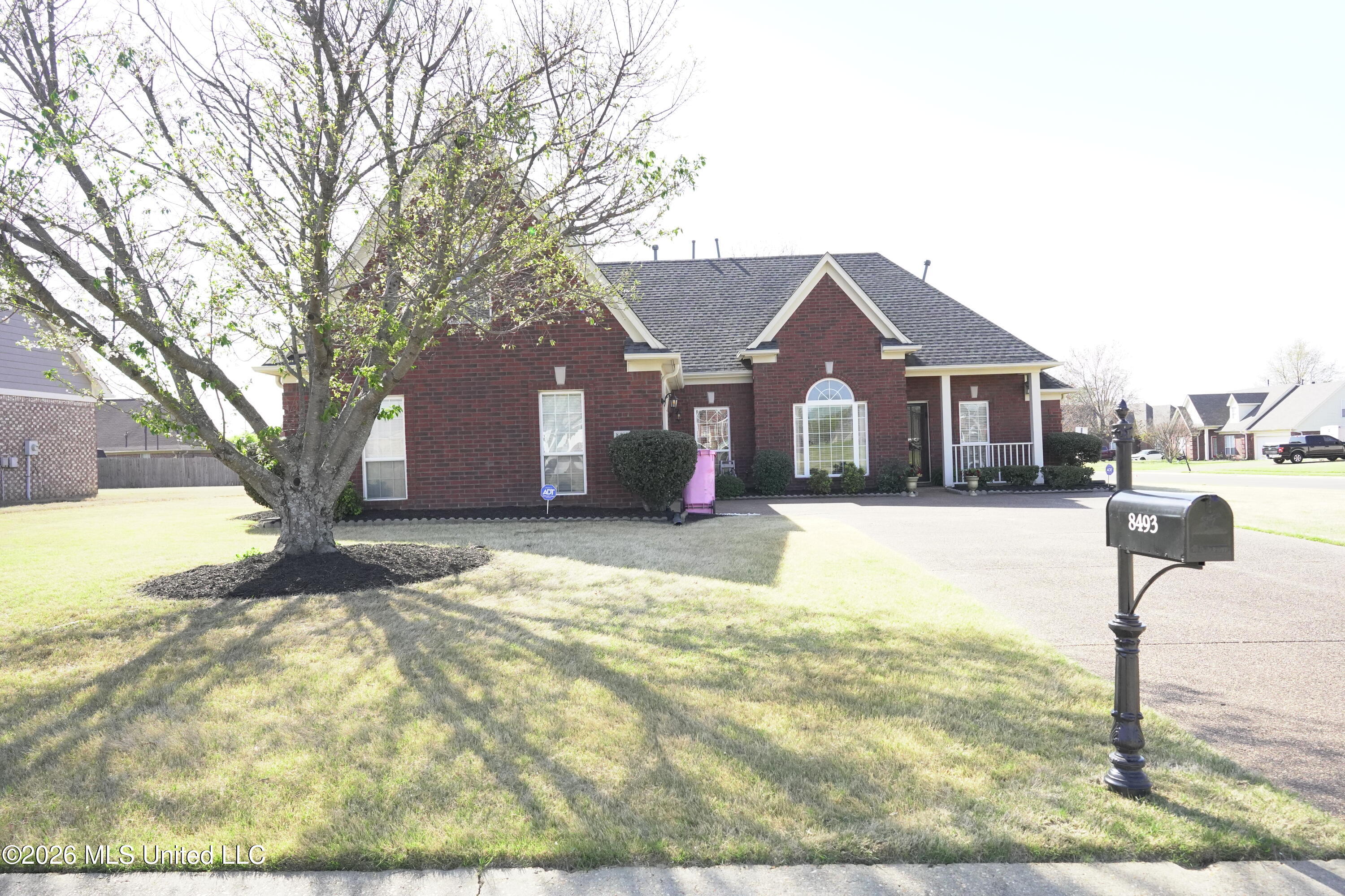 8493 Cross Over Road Southaven, MS 38672 - Photo 3 of 46 _DSC2914