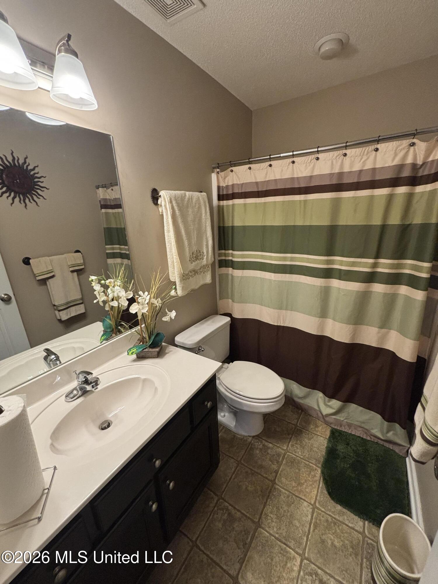 8493 Cross Over Road Southaven, MS 38672 - Photo 34 of 46 IMG_4441