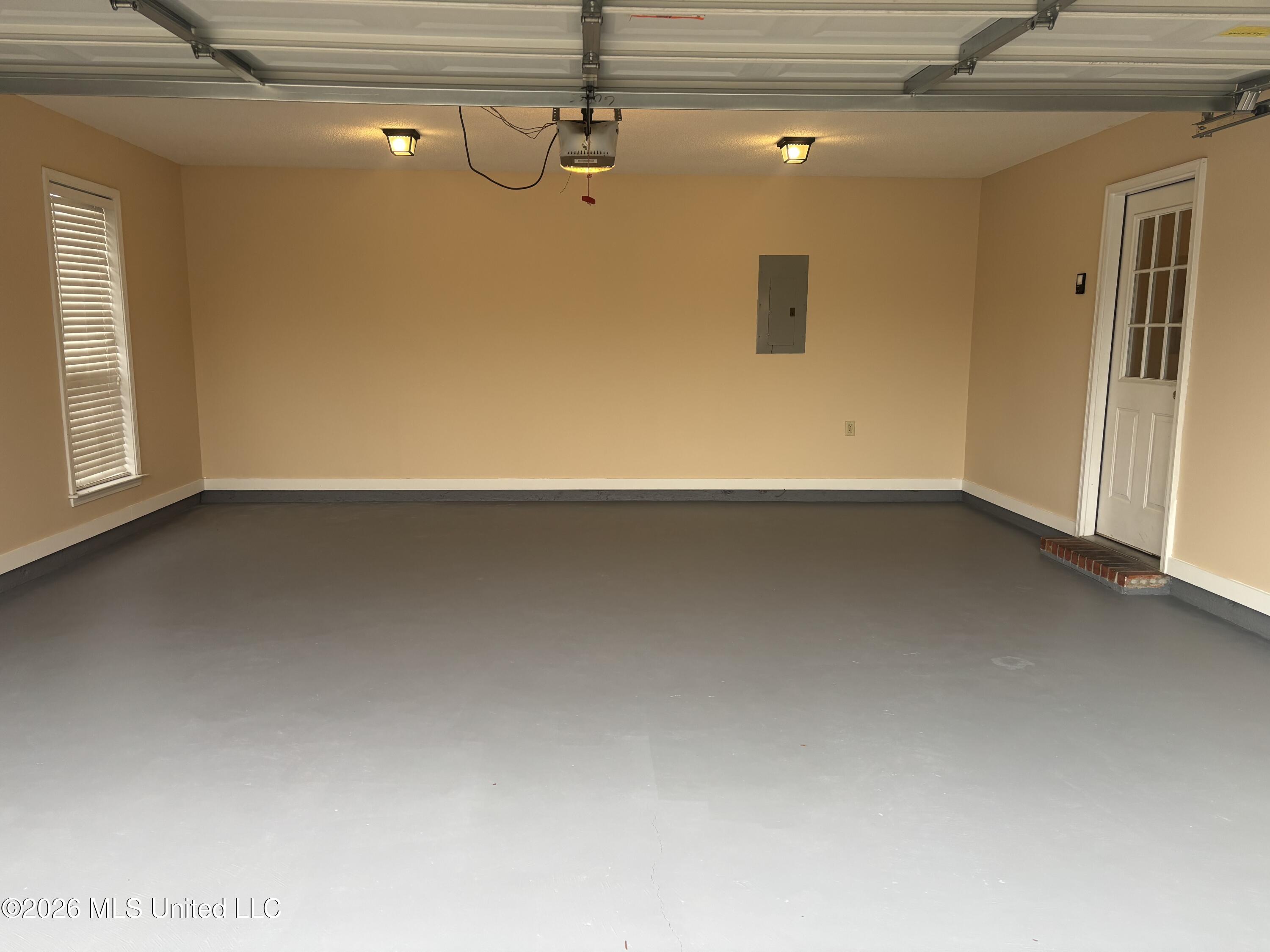 8493 Cross Over Road Southaven, MS 38672 - Photo 44 of 46 IMG_4252