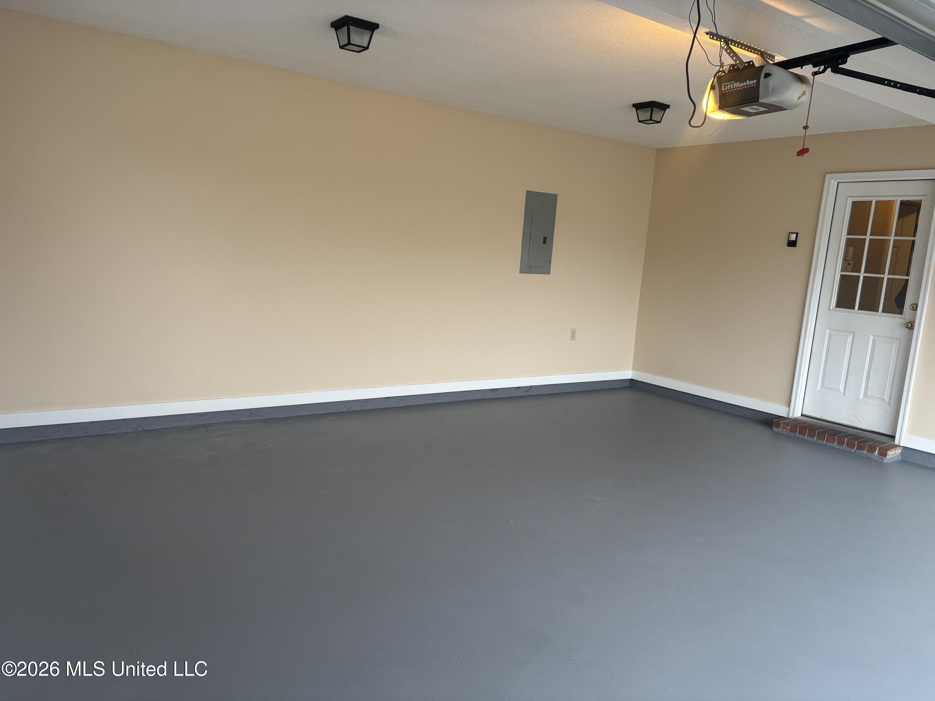 8493 Cross Over Road Southaven, MS 38672 - Photo 45 of 46 IMG_4250