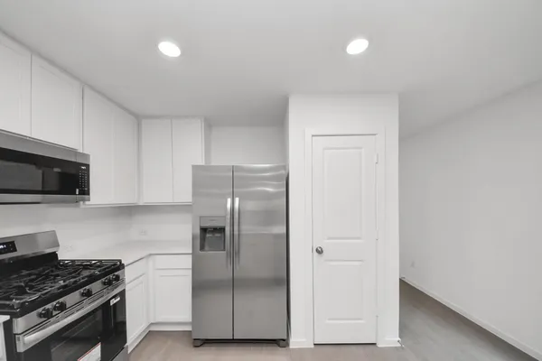 $2,000 | 13499 Sonali Springs Drive, Conroe, TX 77302